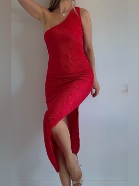 Asymmetric One-Shoulder Red Pleated Midi Dress